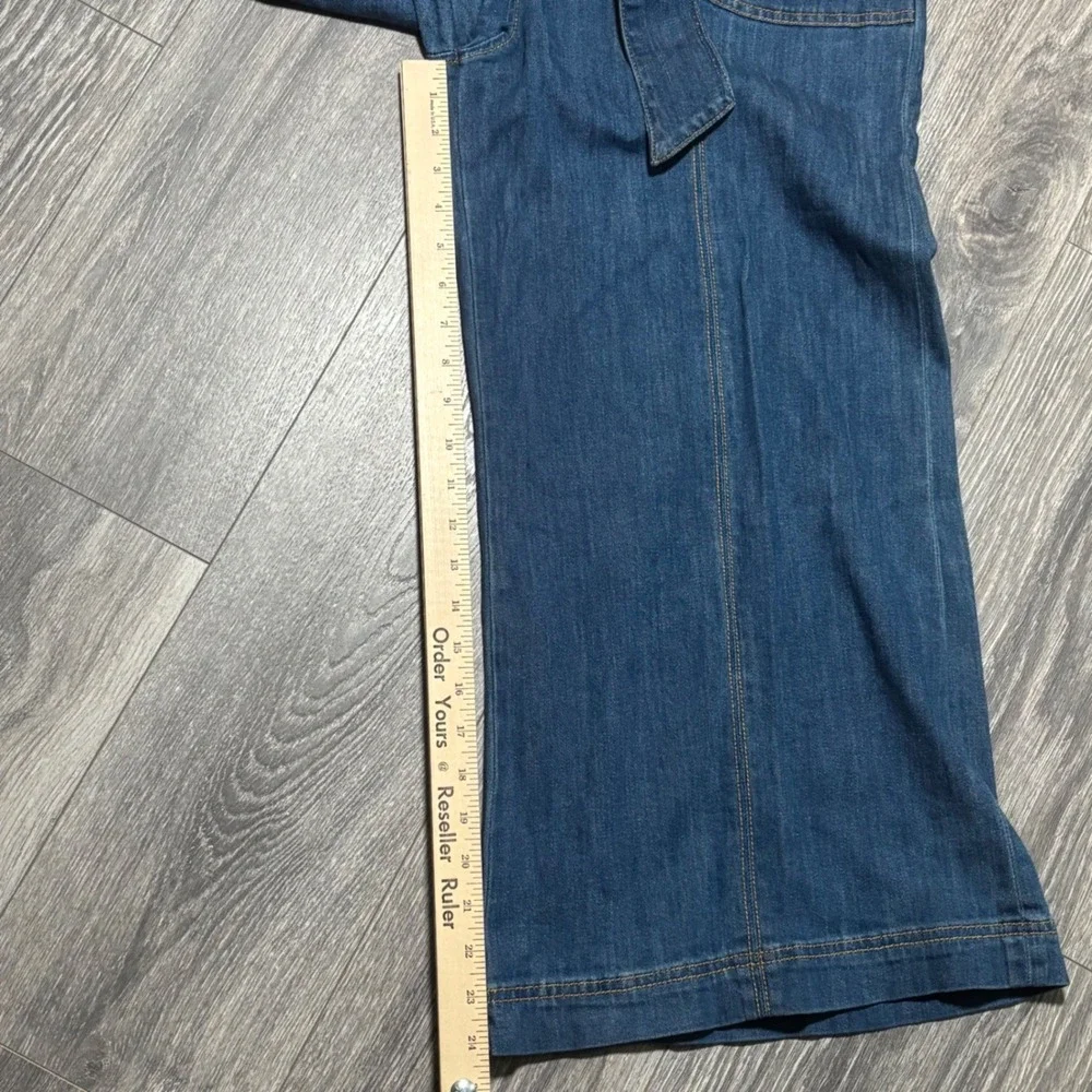 Anthropologie Pilcro High Rise Wide Leg Cropped Belted Jeans Blue Denim size 32